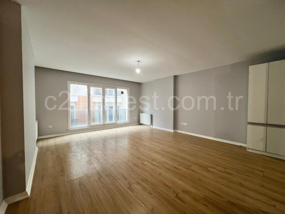 Ayazağa green pine sitesi satılık boş 3+1