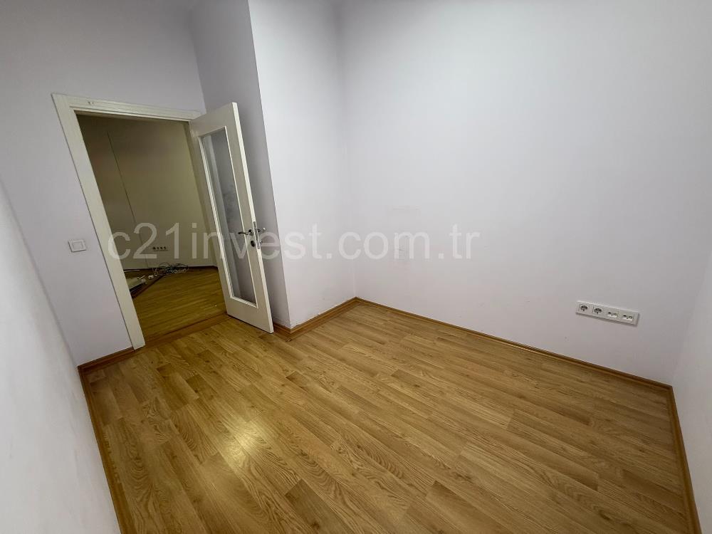Bayrampaşa Kiralık Ofis Hekimoğlu Plaza 385m2 Kiralık Ofis