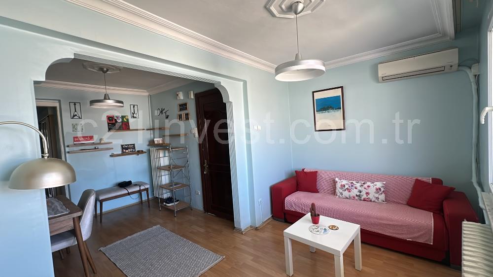 Beşiktaş Serencbey'de Deniz Manzaralı Teraslı Eşyalı 2+1 Kiralık