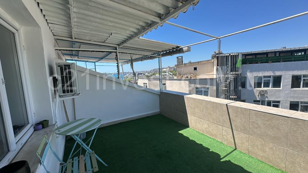 Beşiktaş Serencbey'de Deniz Manzaralı Teraslı Eşyalı 2+1 Kiralık