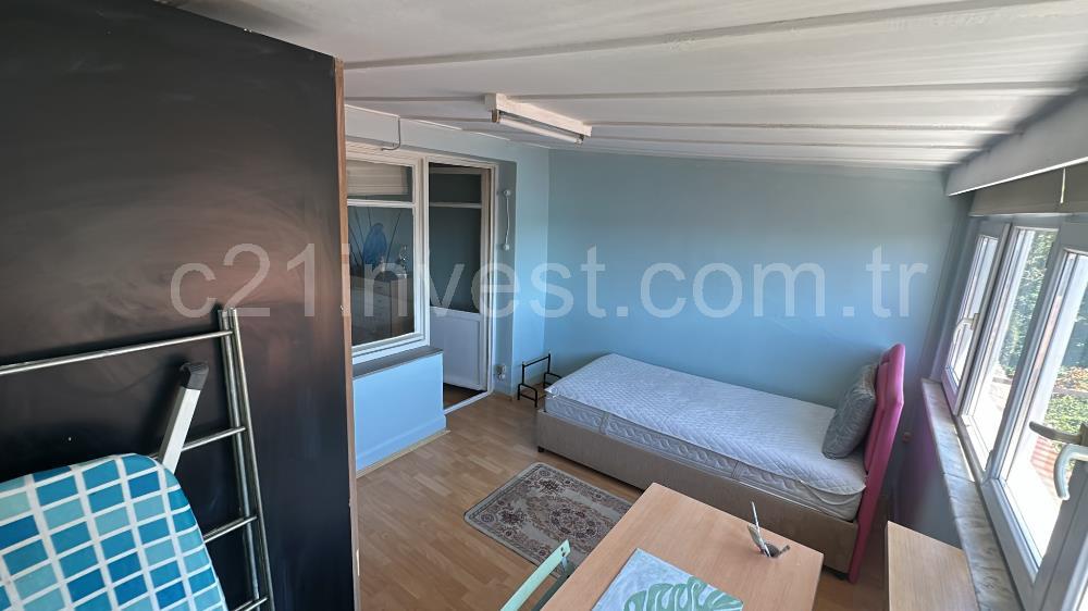 Beşiktaş Serencbey'de Deniz Manzaralı Teraslı Eşyalı 2+1 Kiralık