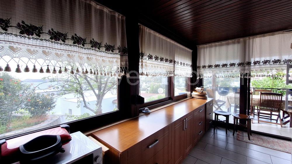 BODRUM GÜMÜŞLÜK GÜMSAN 1 SİTESİNDE YATIRIMLIK ÖZEL PLAJLI SU ARITMALI YAZLIK KIŞLIK  