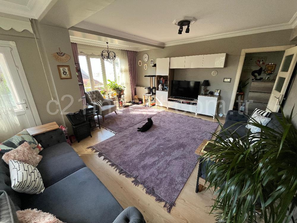 Eyüp Çırçır'da Satılık 2+1 95m² Metroya Yürüme 5 dk Fırsat Daire