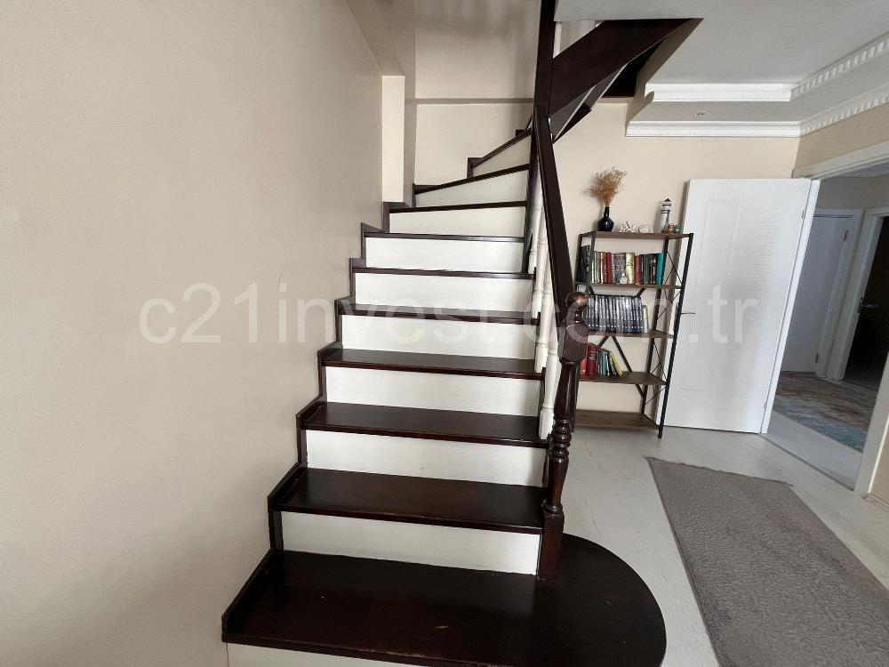 Eyüp Çırçır Mah. Satılık 4+2 Dubleks Daire Metroya 5 dk Yürüme