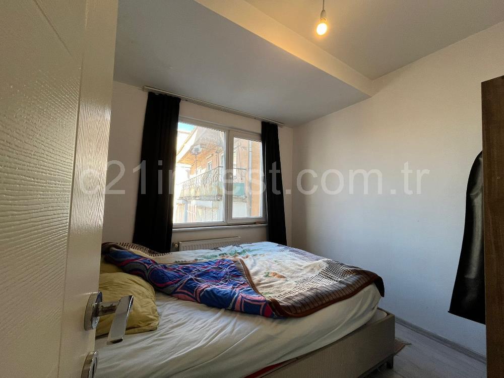 Eyüp Emniyettepe Bilgi üni. Karşısı Eşyalı 1+1 Satılık daire