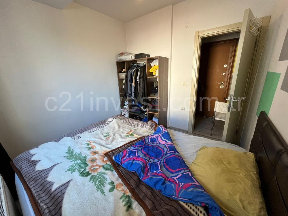 Eyüp Emniyettepe Bilgi üni. Karşısı Eşyalı 1+1 Satılık daire