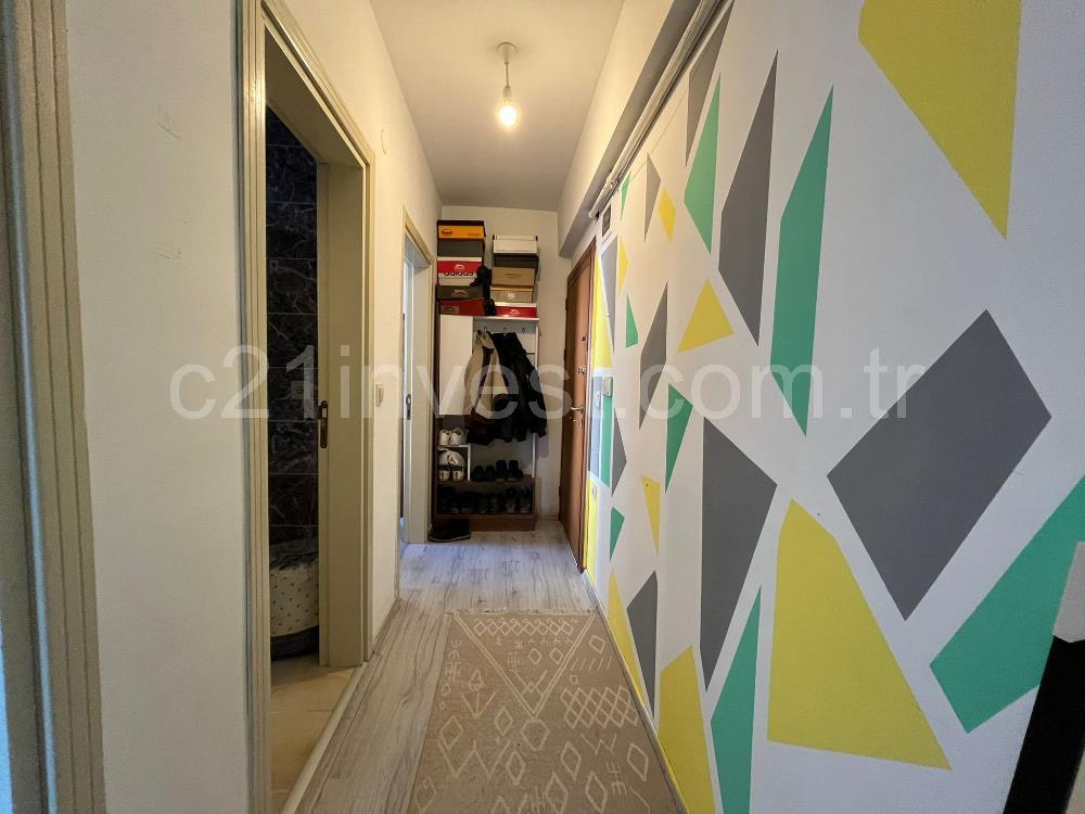 Eyüp Emniyettepe Bilgi üni. Karşısı Eşyalı 1+1 Satılık daire