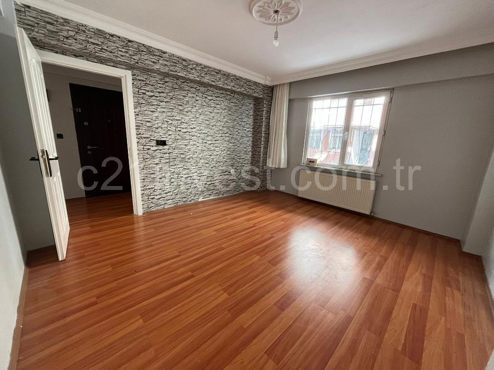 Eyüp Güzeltepe Merkez Kiralık 2+1 Daire