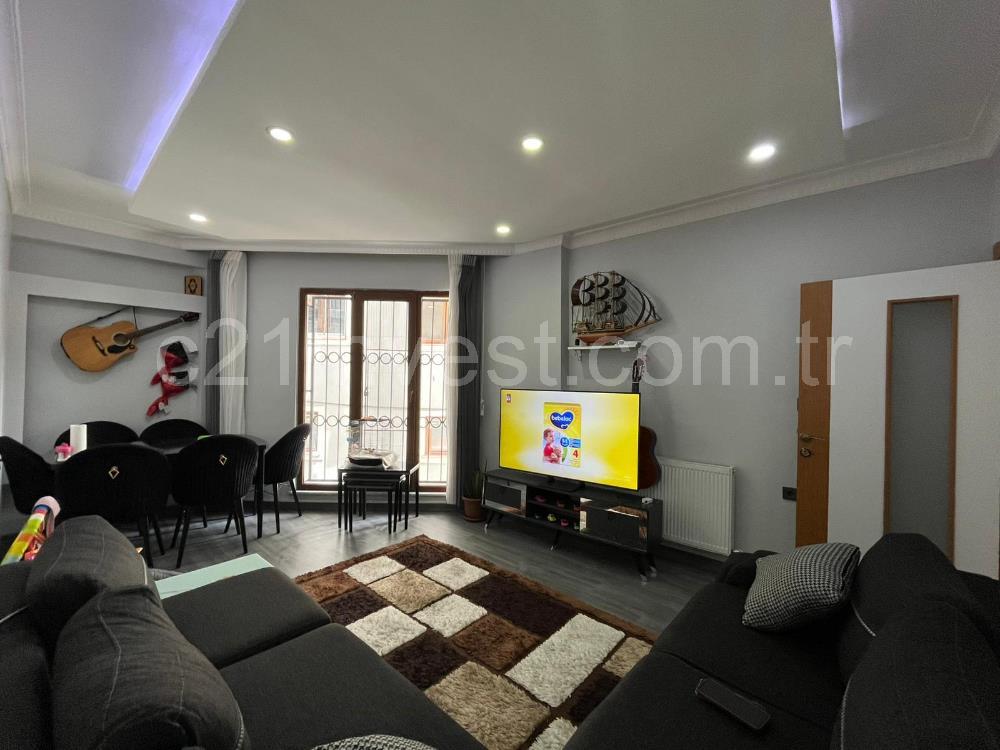 EYÜP KARADOLAP MAH. SAYA YOLU CAD. ÜSTÜ SATILIK 2+1 DAİRE
