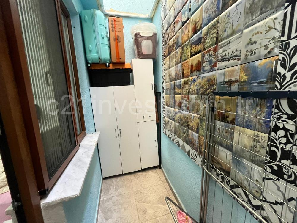 EYÜP KARADOLAP MAH. SAYA YOLU CAD. ÜSTÜ SATILIK 2+1 DAİRE