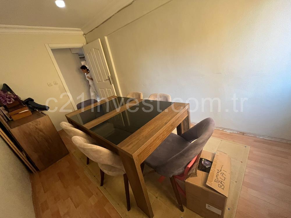 Eyüpsultan Esentepe Mah. Cadde Üstü Satılık2+1 Daire