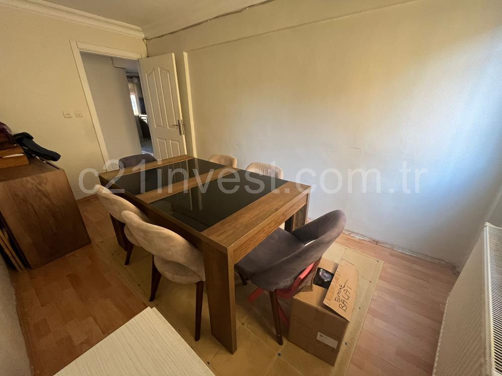Eyüpsultan Esentepe Mah. Cadde Üstü Satılık2+1 Daire