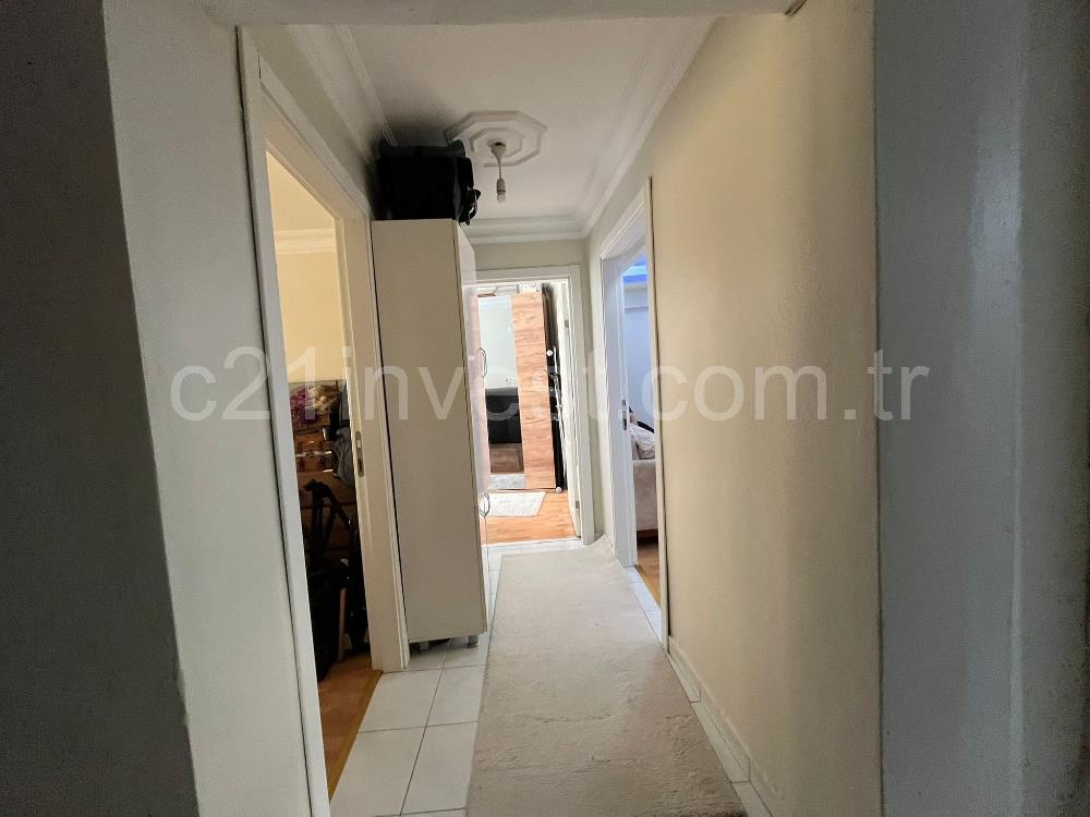 Eyüpsultan Esentepe Mah. Cadde Üstü Satılık2+1 Daire