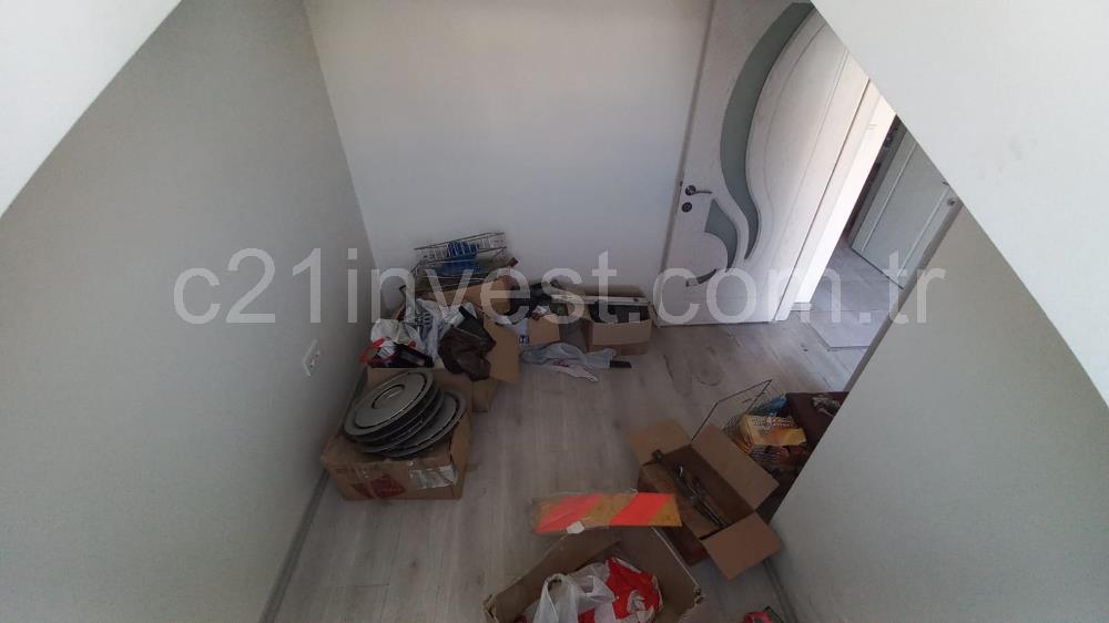 Gaziosmanpaşa Satılık Daire Çatı Dubleks Çift Girişli