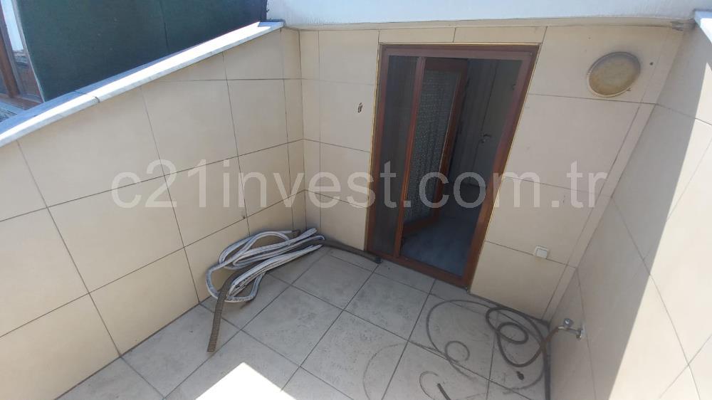 Gaziosmanpaşa Satılık Daire Çatı Dubleks Çift Girişli