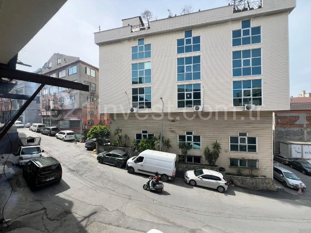 Kağıthabede Komple Satılık Bina Yüksek Kira Getirili