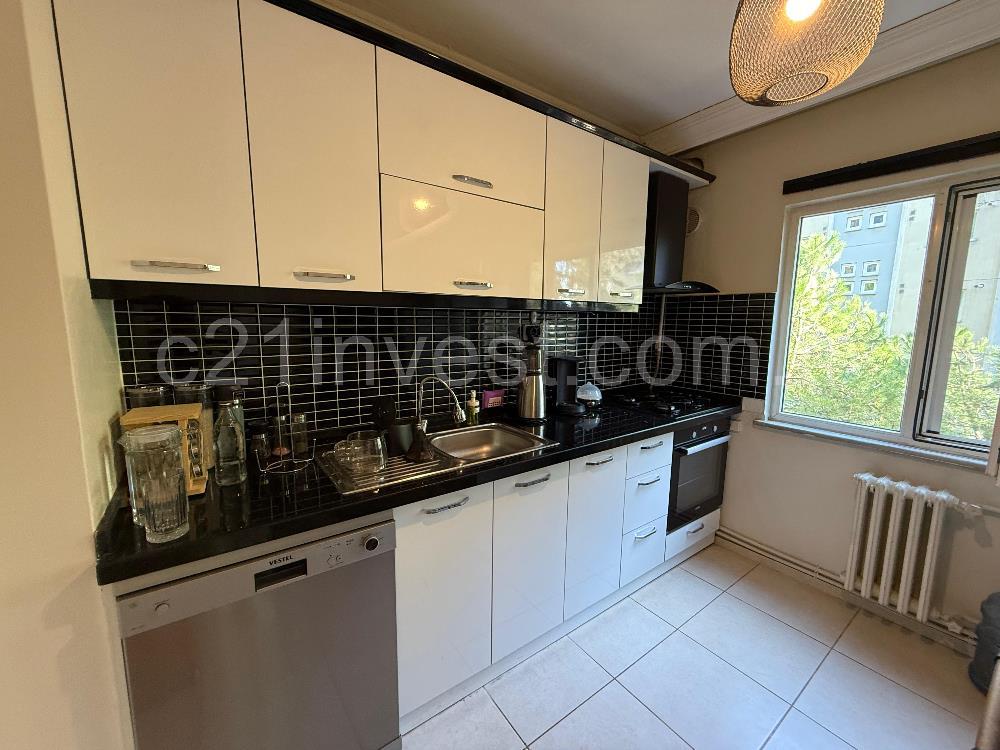 Kağıthane Başak Konutları 2+1 Ara kat Manzaralı Kiralık Daire