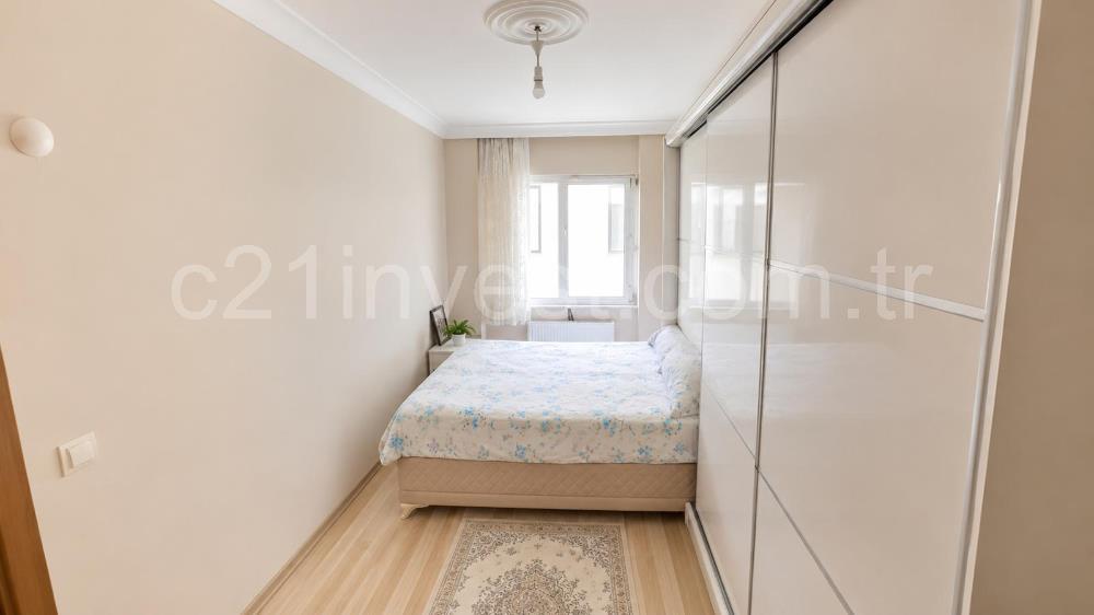 KAĞITHANE ÇAĞLAYAN'DA MERKEZİ KONUMDA 2+1 SATILIK DAİRE