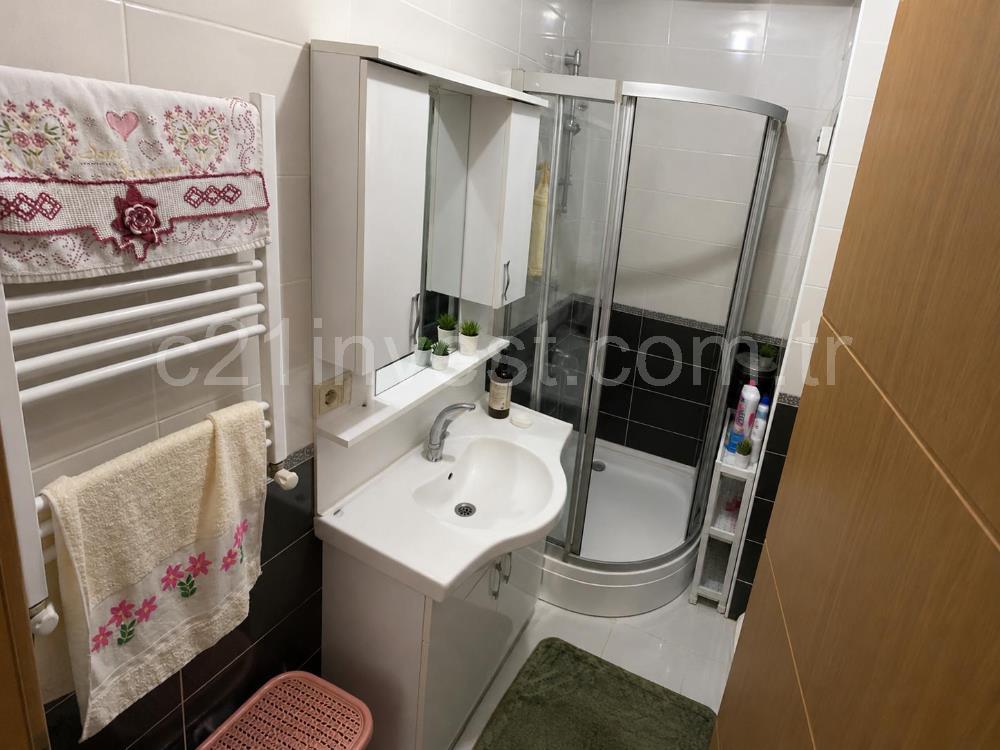 KAĞITHANE ÇAĞLAYAN'DA MERKEZİ KONUMDA 2+1 SATILIK DAİRE