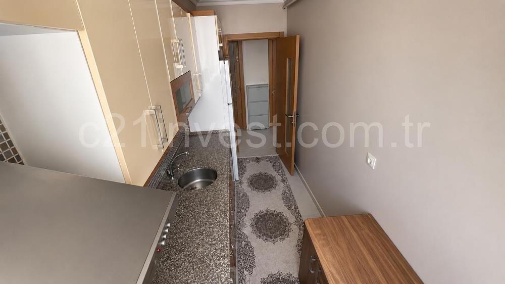 KAĞITHANE ÇAĞLAYAN'DA MERKEZİ KONUMDA 2+1 SATILIK DAİRE