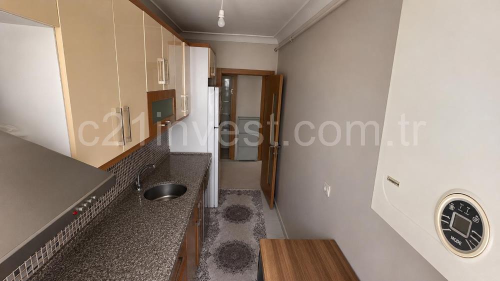 KAĞITHANE ÇAĞLAYAN'DA MERKEZİ KONUMDA 2+1 SATILIK DAİRE