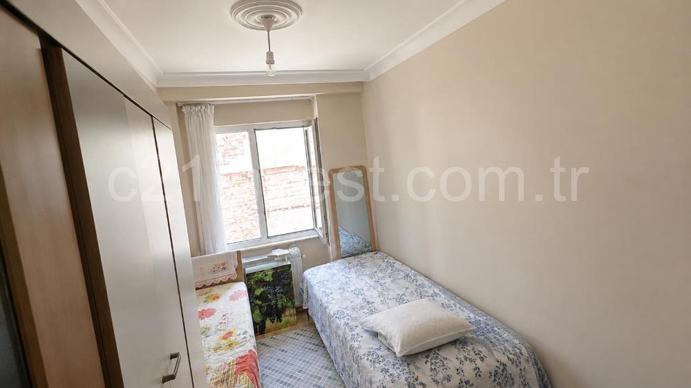 KAĞITHANE ÇAĞLAYAN'DA MERKEZİ KONUMDA 2+1 SATILIK DAİRE