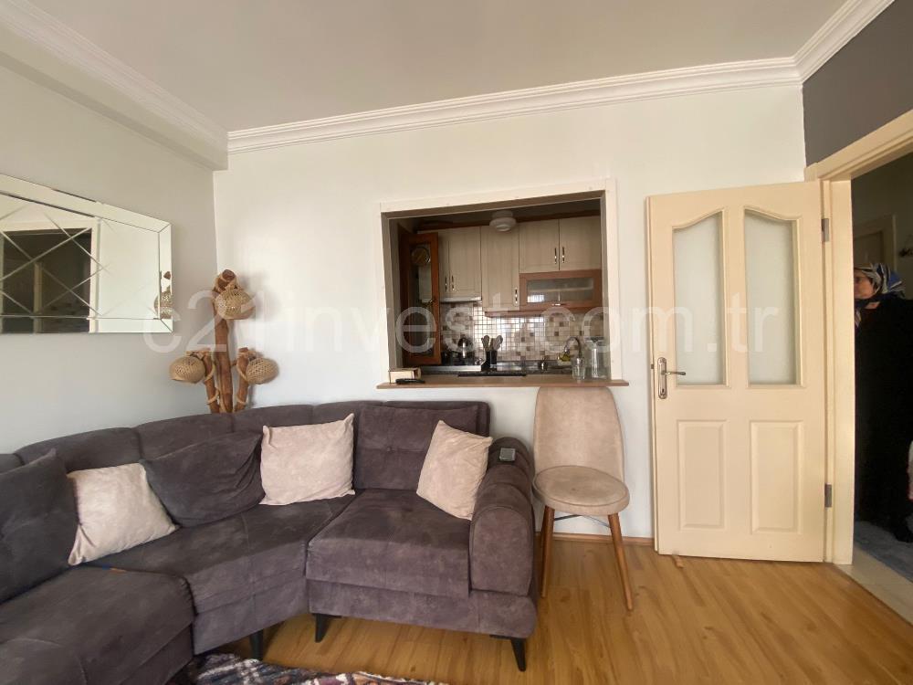 Kağıthane Çeliktepe'de Acil Satılık Ful Tadilatlı 2+1 Daire