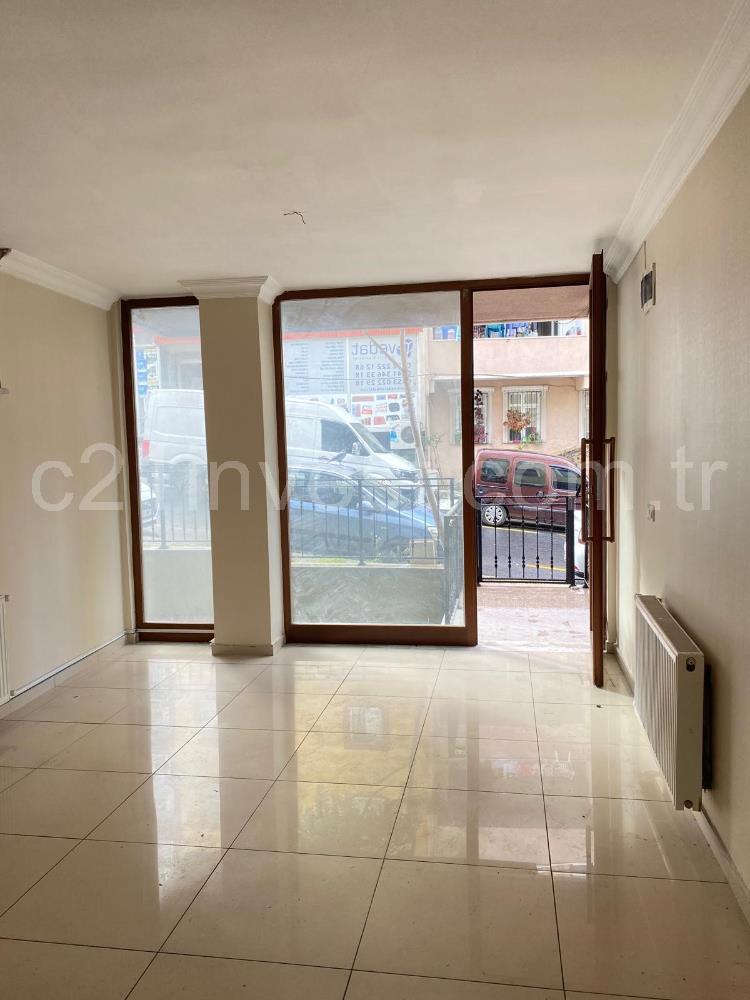 Kağıthane'de Dükkan 65 m2