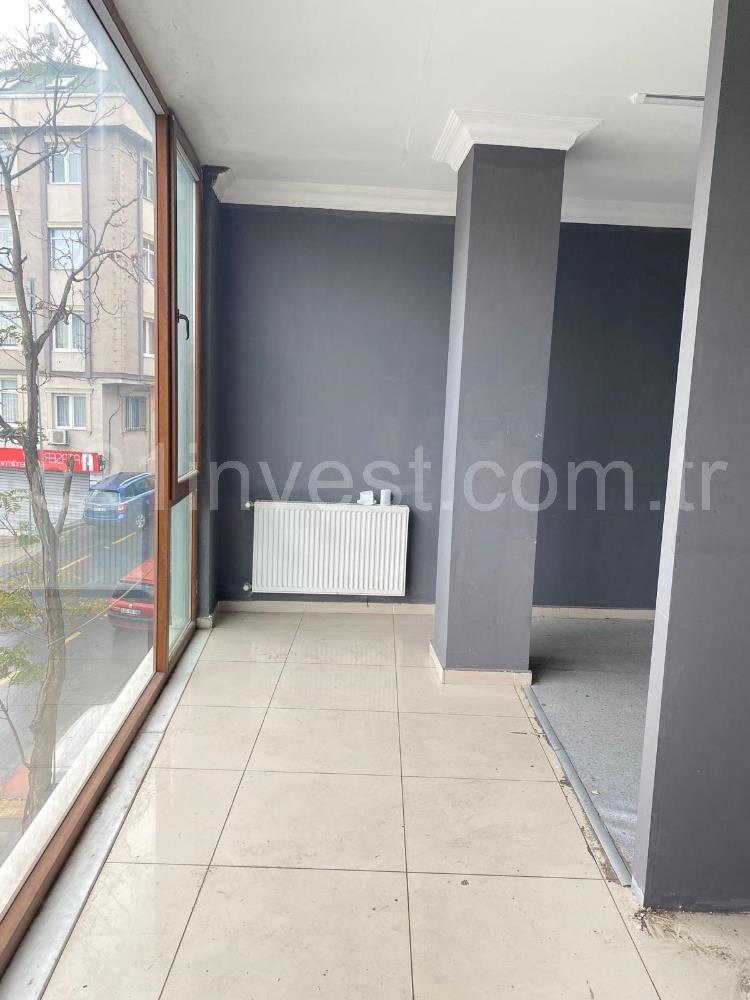Kağıthane'de Dükkan 65 m2