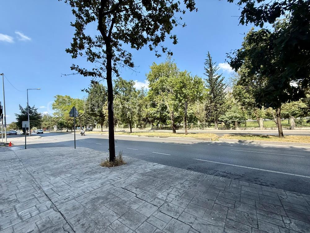 Kağıthane Kiralık Dükkan 662m2 Dekorasyonlu Polat Ofis
