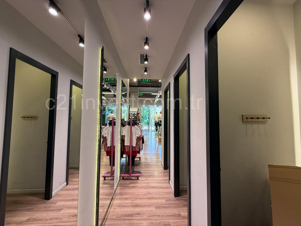 Kağıthane Kiralık Dükkan 662m2 Dekorasyonlu Polat Ofis