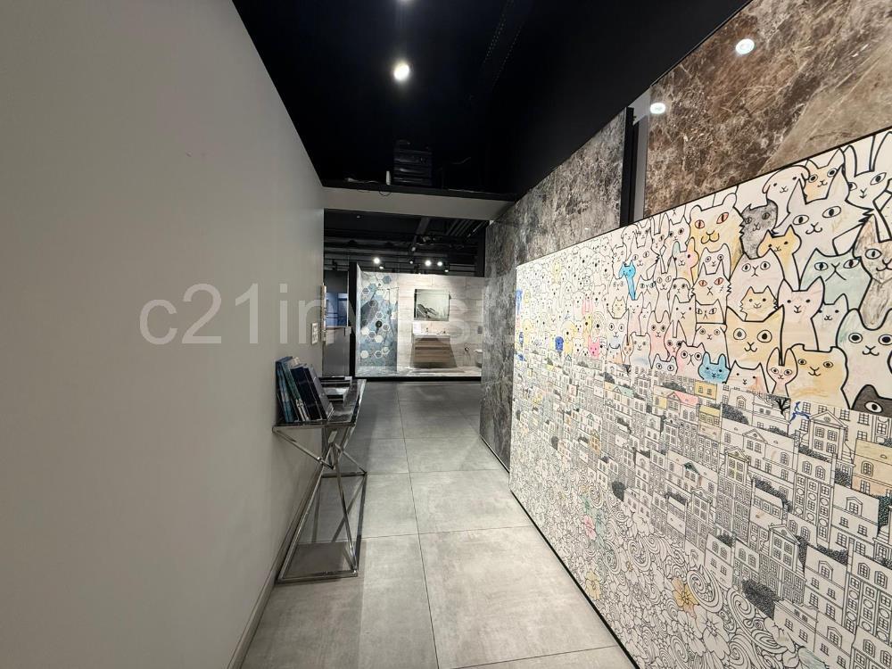 Kağıthane kiralık Dükkan Polat Ofis'de 662m2 Dekorasyonlu Mağaza