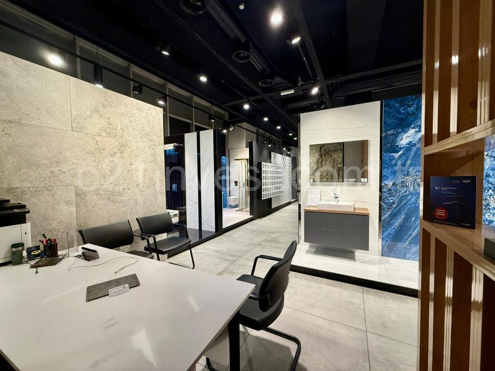 Kağıthane kiralık Dükkan Polat Ofis'de 662m2 Dekorasyonlu Mağaza