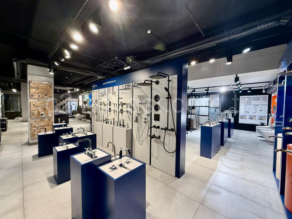 Kağıthane kiralık Dükkan Polat Ofis'de 662m2 Dekorasyonlu Mağaza