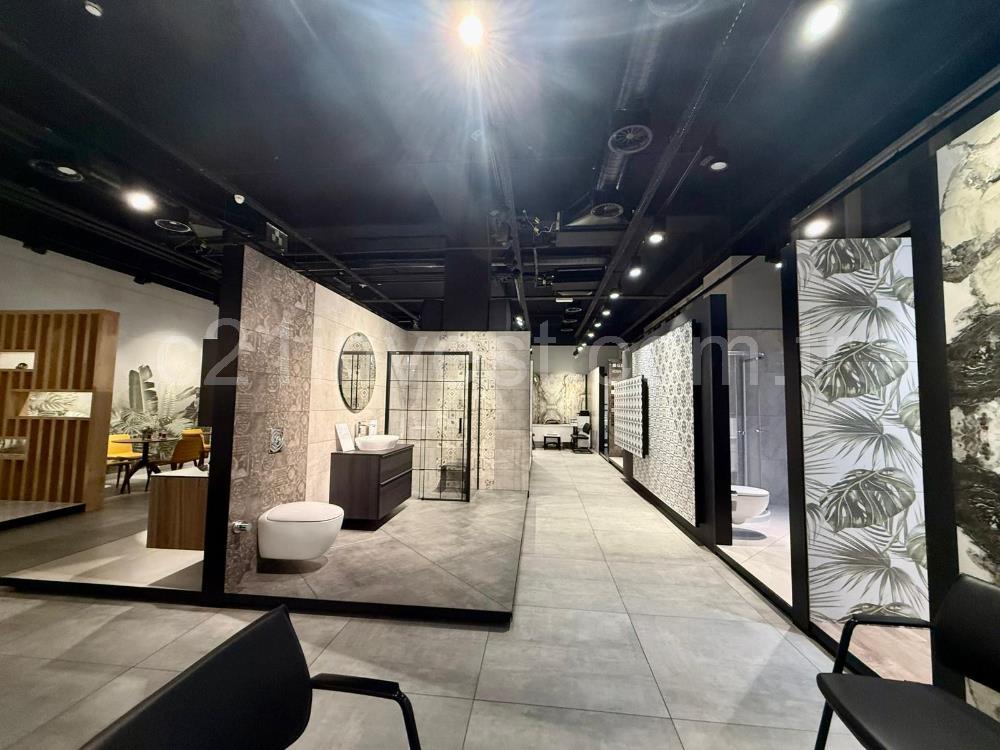 Kağıthane kiralık Dükkan Polat Ofis'de 662m2 Dekorasyonlu Mağaza