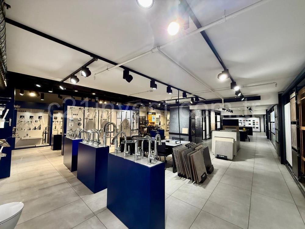 Kağıthane kiralık Dükkan Polat Ofis'de 662m2 Dekorasyonlu Mağaza