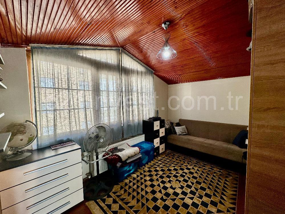 Kağıthane Satılık Daire Ab-ı Hayat Sitesinde 4+1 Fırsat Daire