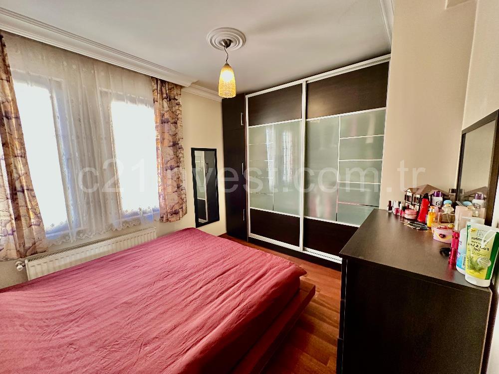 Kağıthane Satılık Daire Ab-ı Hayat Sitesinde 4+1 Fırsat Daire