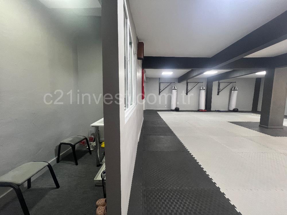 Kağıthane Talatpaşa Ana Cadde Üzerinden 2 Katlı Satılık Dükkan 