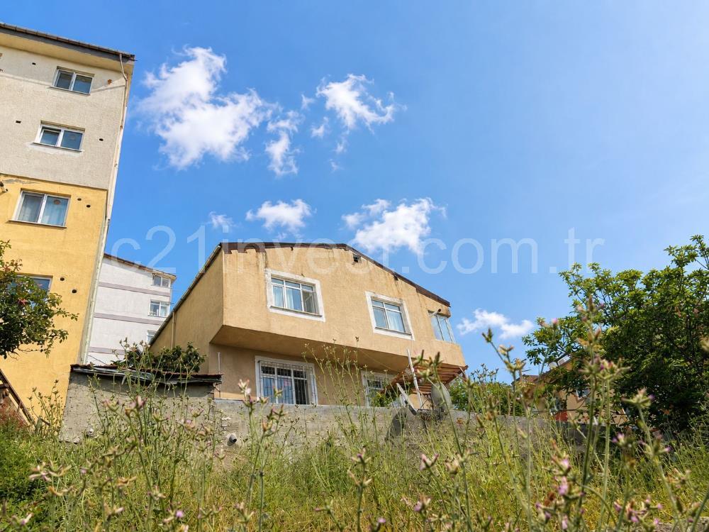 Kağıthanede 171m2 Arsada Müstakil Yaşam ve Yatırım Fırsatı 