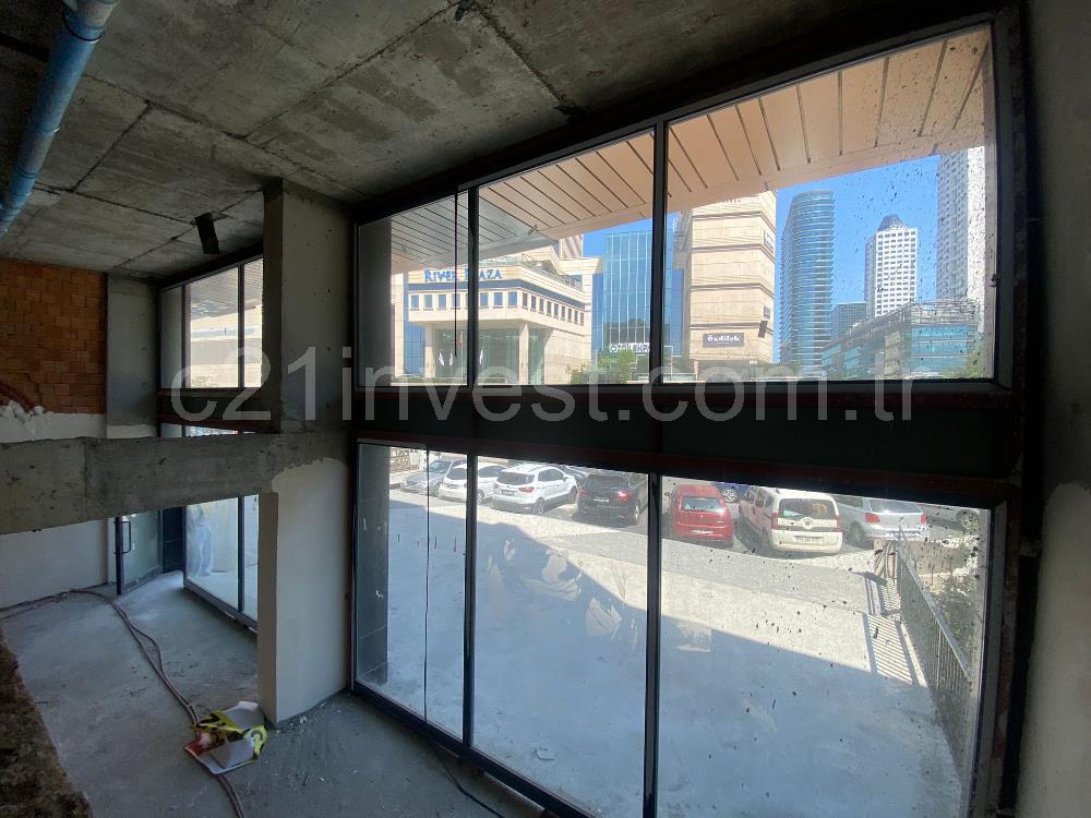 Kanyon ve Özdilek Avm Yanı Cadde Üzeri Satılık Donanımlı Dükkan