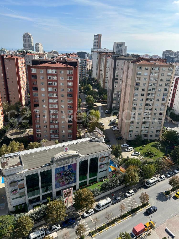 KRİSTALŞEHİR METROBÜSE KOMŞU 3+1 GENİŞ SATILIK DAİRE