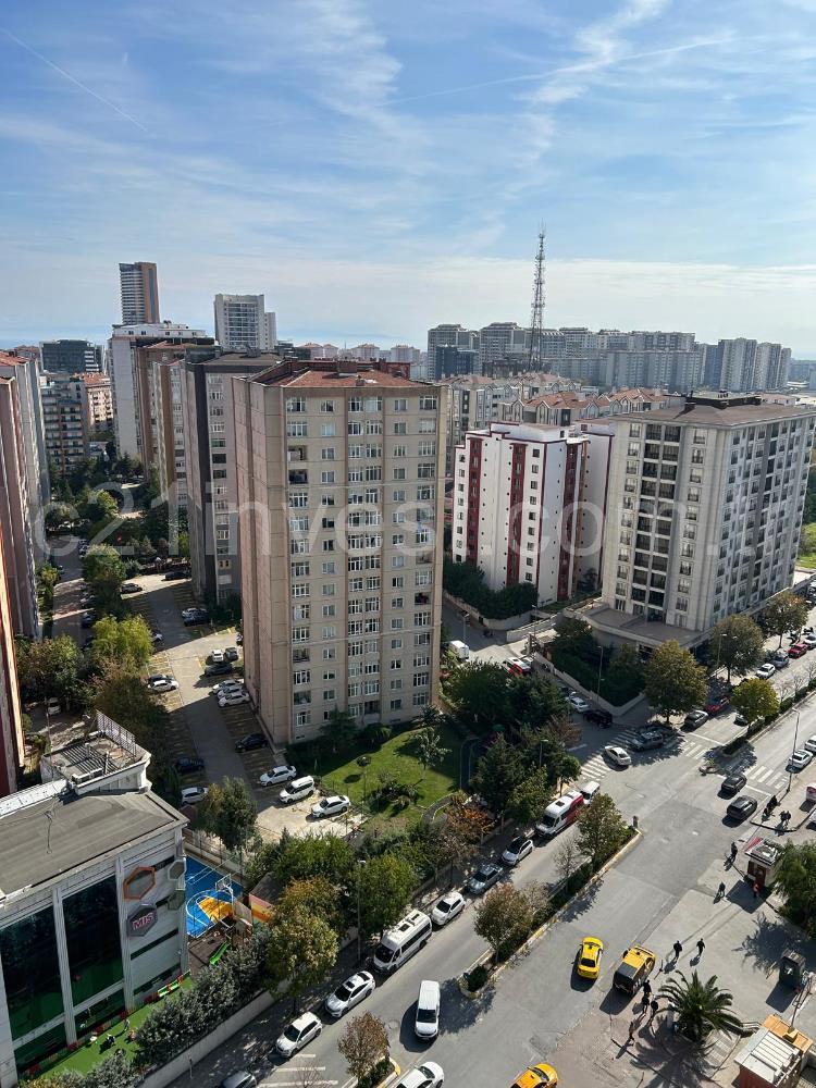 KRİSTALŞEHİR METROBÜSE KOMŞU 3+1 GENİŞ SATILIK DAİRE