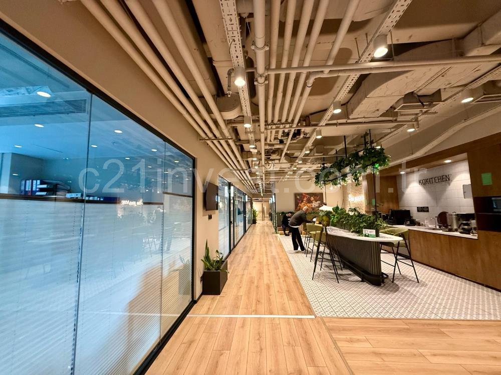 Levent Ferko Signature Kiralık 250m² Eşyalı KDV Avantajlı A+Ofis