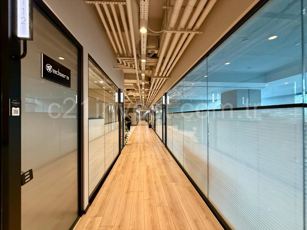 Levent Ferko Signature Kiralık 250m² Eşyalı KDV Avantajlı A+Ofis