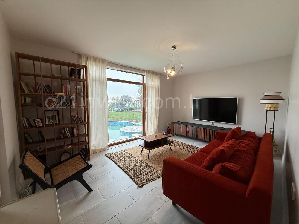 Marenegro Villaları 8+2 Büyük Tip Denize Sıfır Lüks Villa
