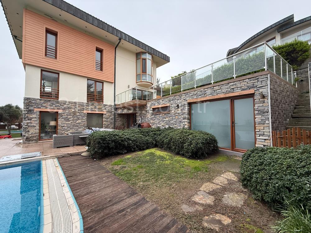 Marenegro Villaları 8+2 Büyük Tip Denize Sıfır Lüks Villa