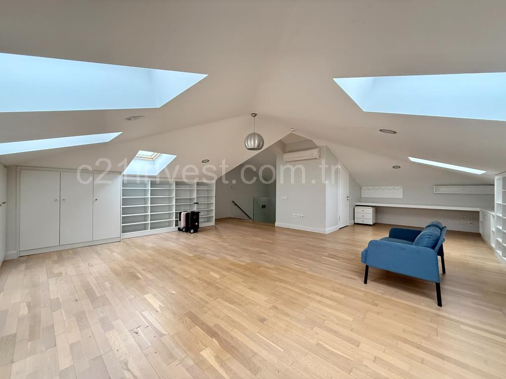 Marenegro Villaları 8+2 Büyük Tip Denize Sıfır Lüks Villa