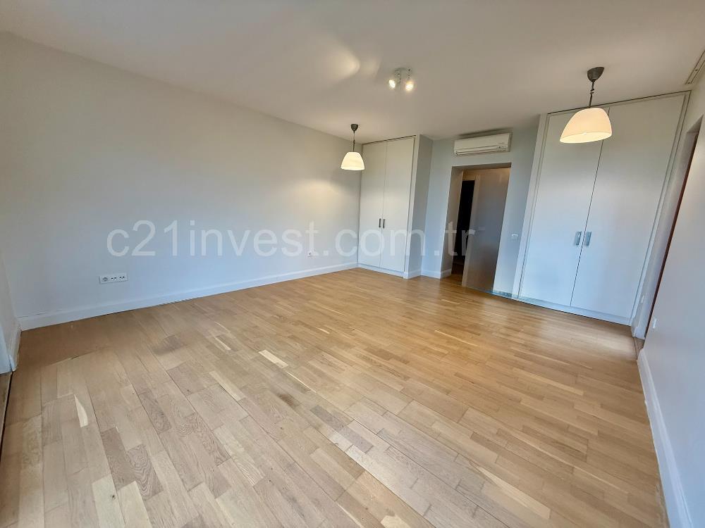 Marenegro Villaları 8+2 Büyük Tip Denize Sıfır Lüks Villa