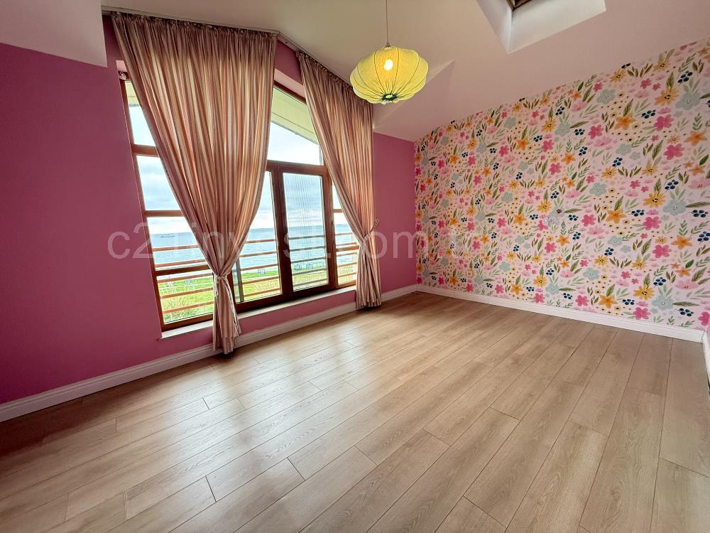 Marenegro Villaları 8+2 Büyük Tip Denize Sıfır Lüks Villa